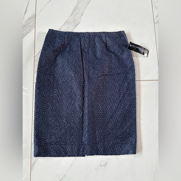 Jones New York Dresses & Skirts - Jones New York Dark Blue Patterned Pencil Skirt